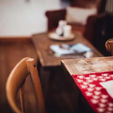 Maison Carrel Elegant 6 公寓 *