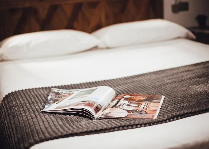 Апартаменти Maison Carrel Elegant 6 *