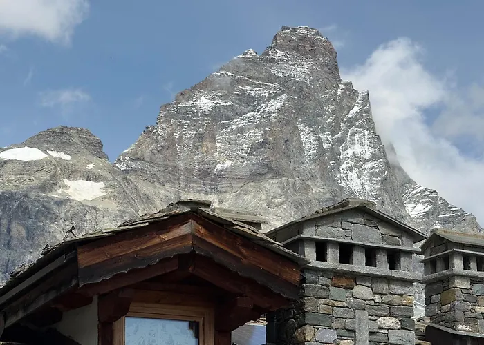 Апартаменти Maison Carrel Elegant 6 *